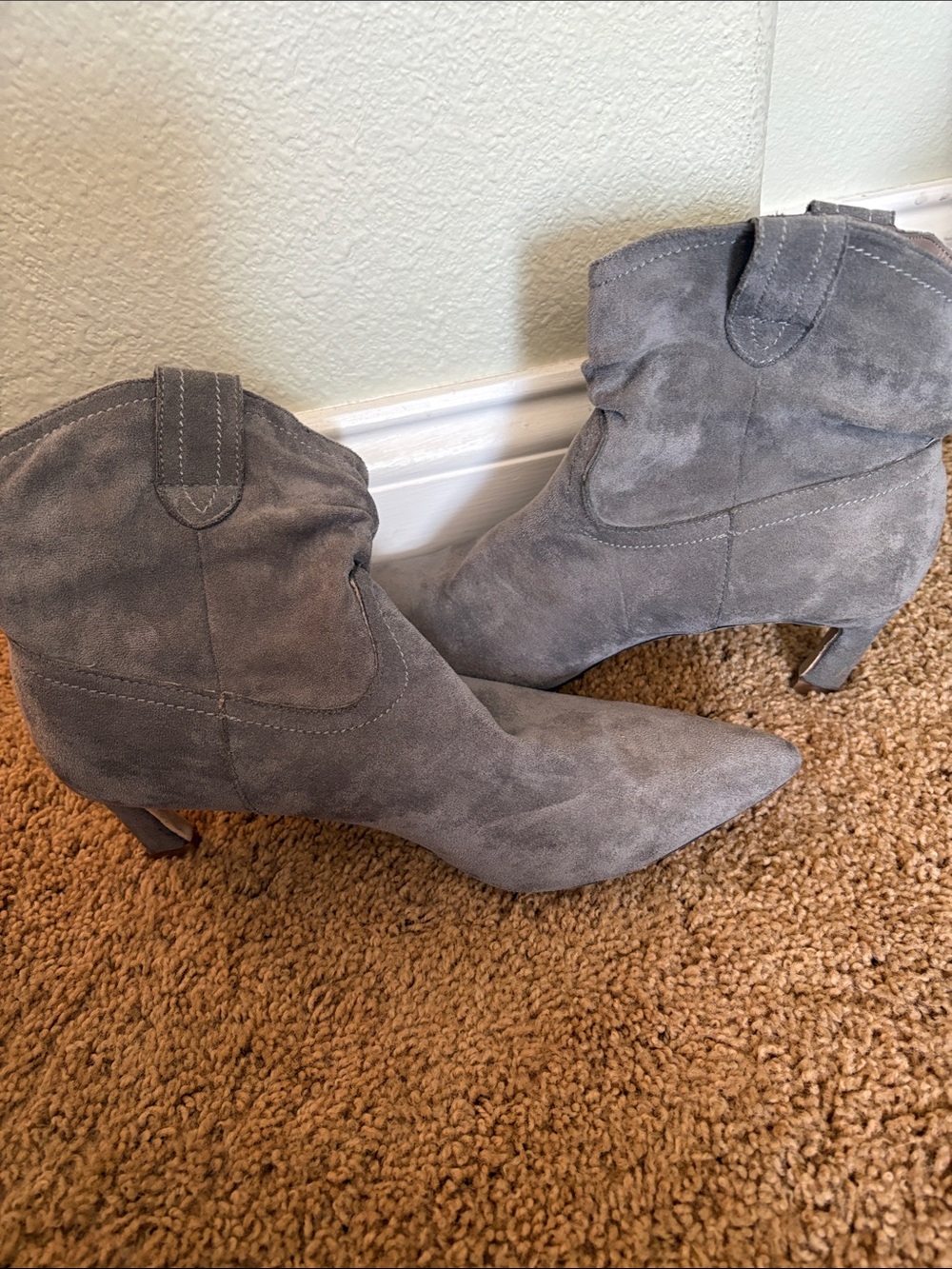 Pointed-Toe Gray Suede Ankle Booties with Kitten Heel